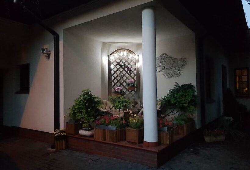 פנסיון Villa Casanna