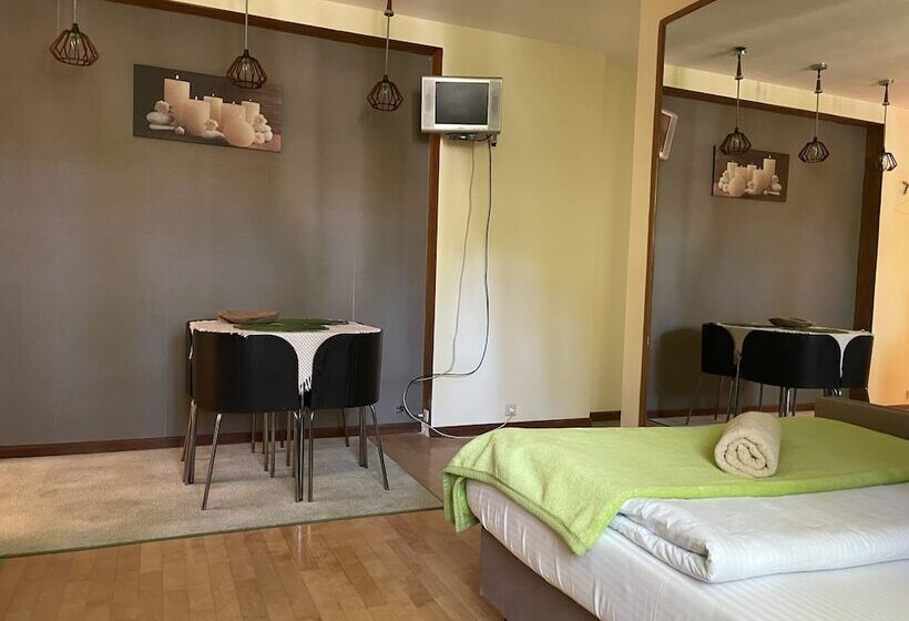 פנסיון Villa Casanna