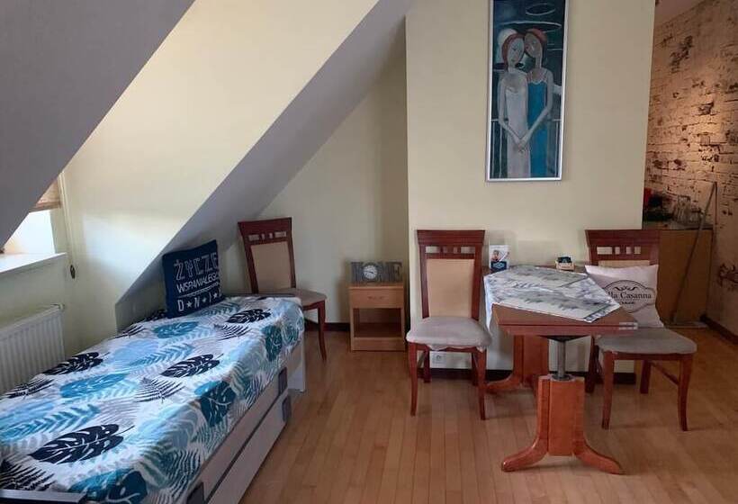 פנסיון Villa Casanna