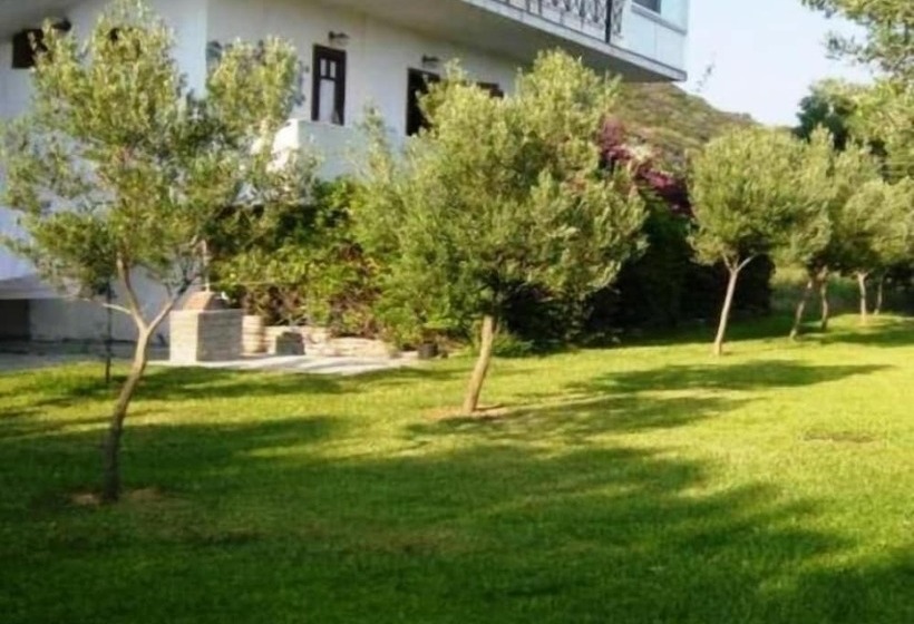 Petradaki Apartments