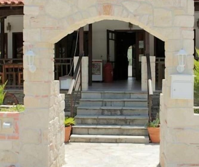 Petradaki Apartments