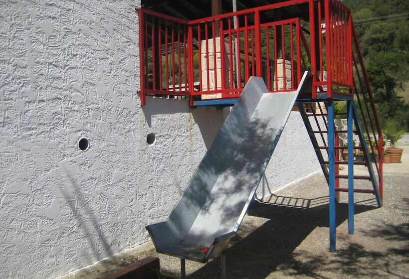 Petradaki Apartments