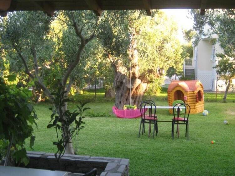 Petradaki Apartments