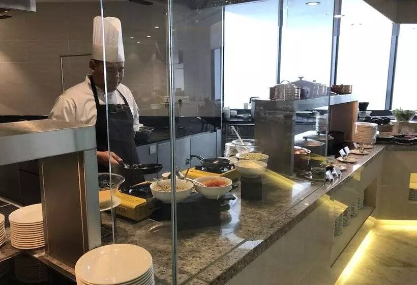 Sky D'mont Suites