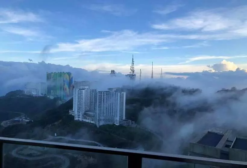 Sky D'mont Suites