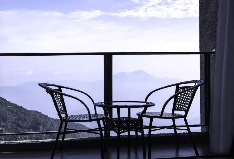 Sky D'mont Suites