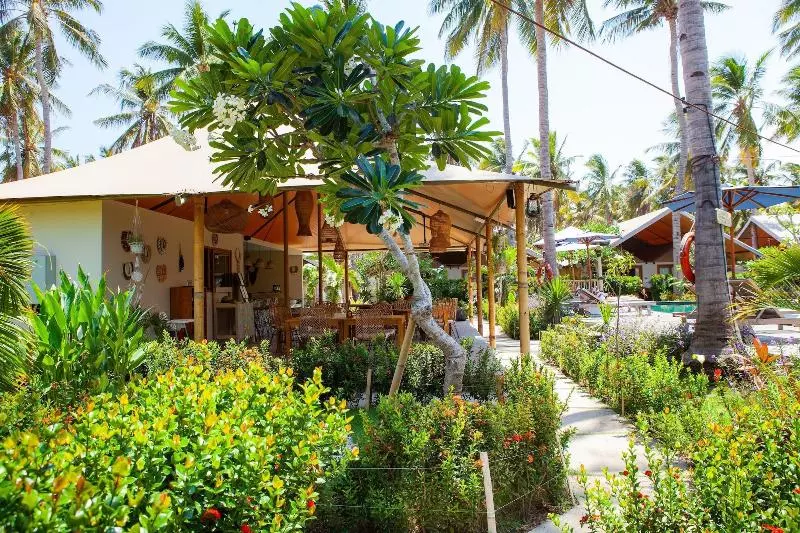 تختخواب و صبحانه Gili Tenda