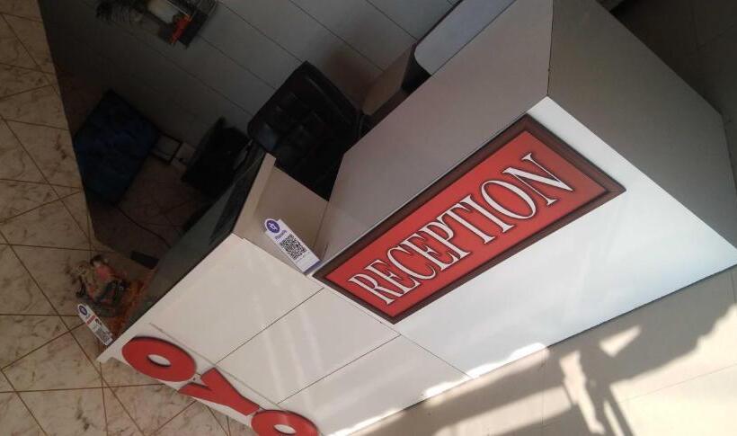 Hotel C D Guest House By Oyo Rooms