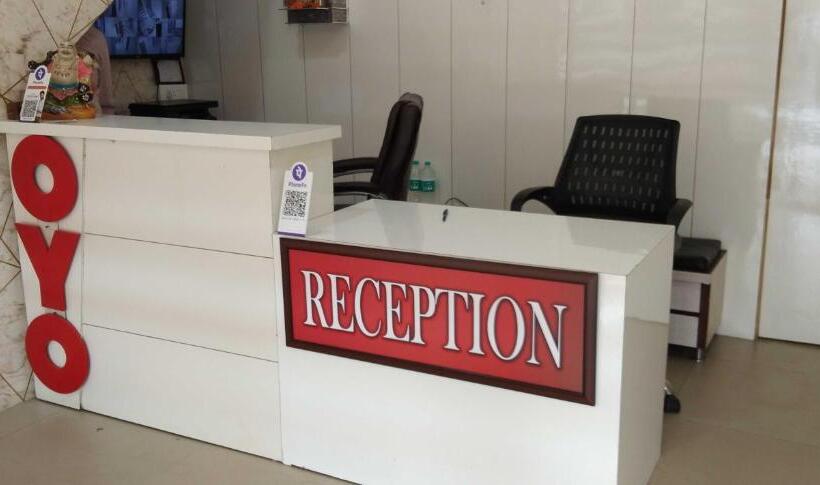 Hotel C D Guest House By Oyo Rooms