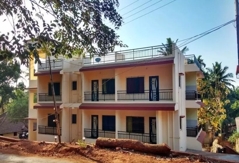 Hotelli Center Point Residency