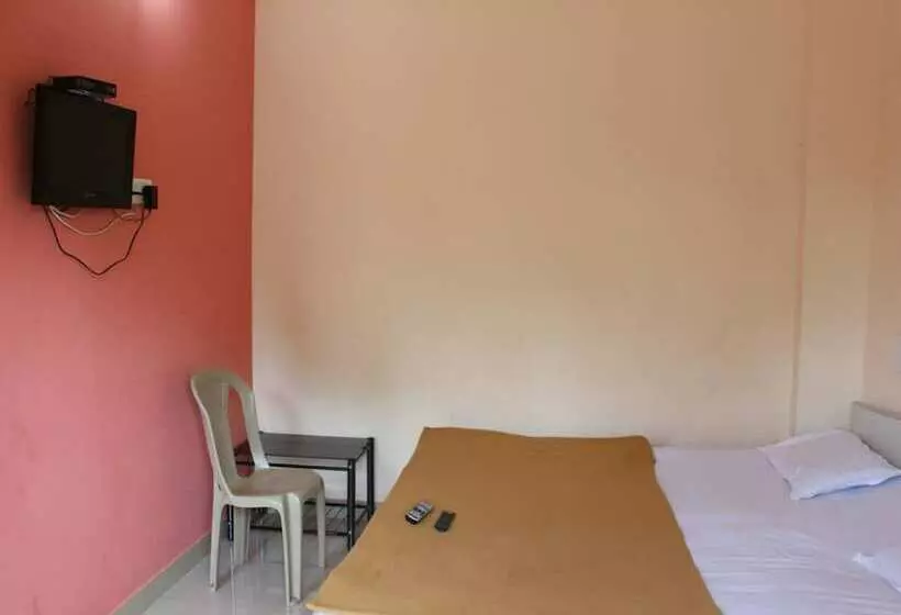 Hotelli Center Point Residency