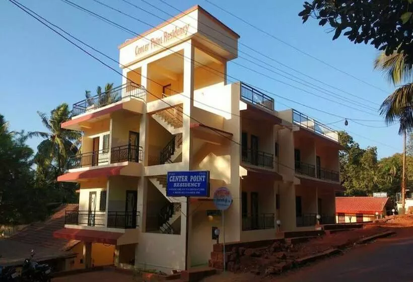 Hotelli Center Point Residency