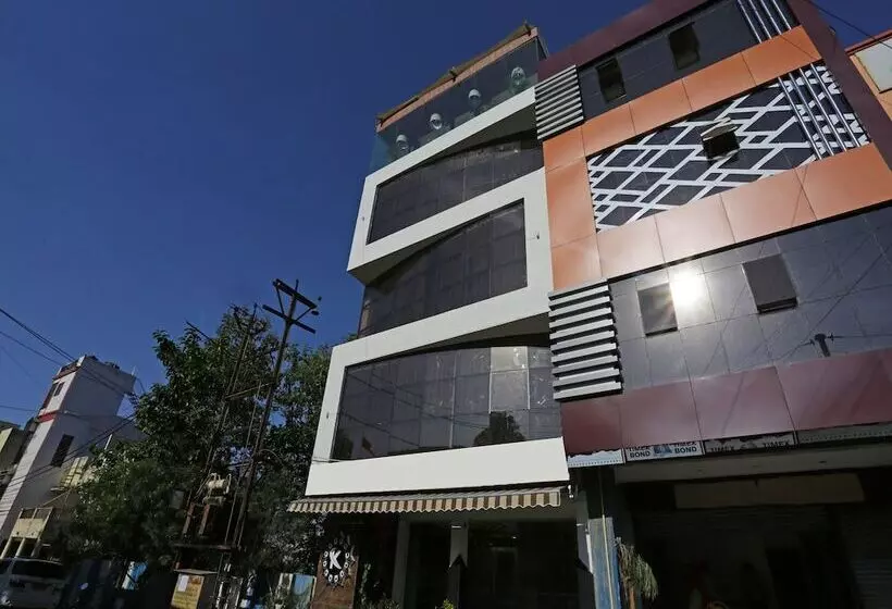 Fabhotel The Khushi Regent