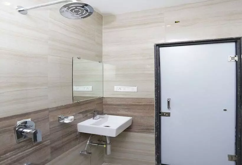 Fabhotel The Khushi Regent