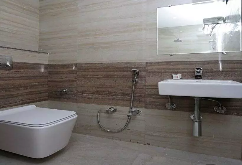 Fabhotel The Khushi Regent
