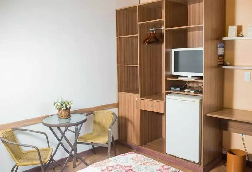 Hotelli Pousada Dona Carmita