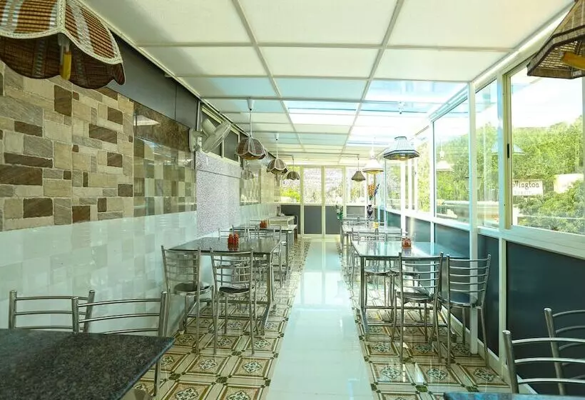 ホテル Subam Hill Resort