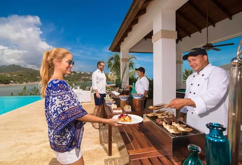 ホテル The Cliff 6 Bed Villa