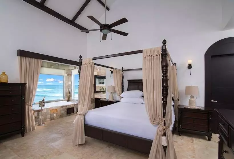 ホテル The Cliff 6 Bed Villa