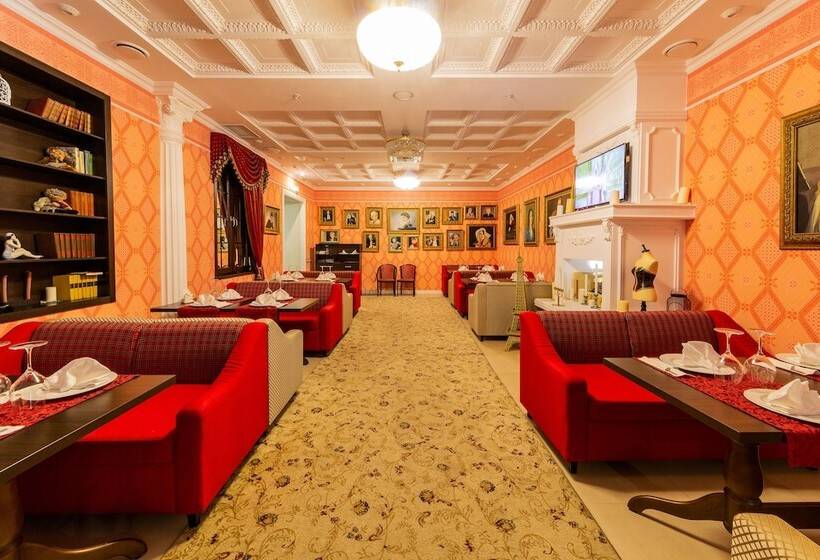 7 Avenue Hotel & Spa