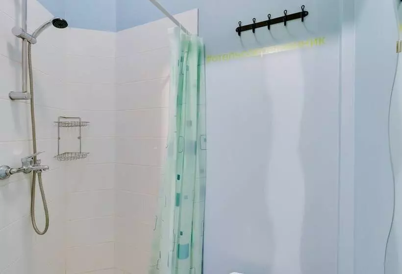 ユースホステル Sovremennik