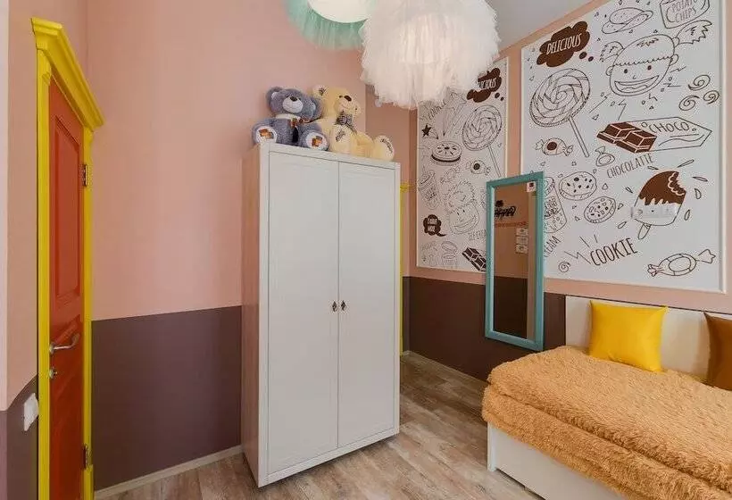 ユースホステル Sovremennik