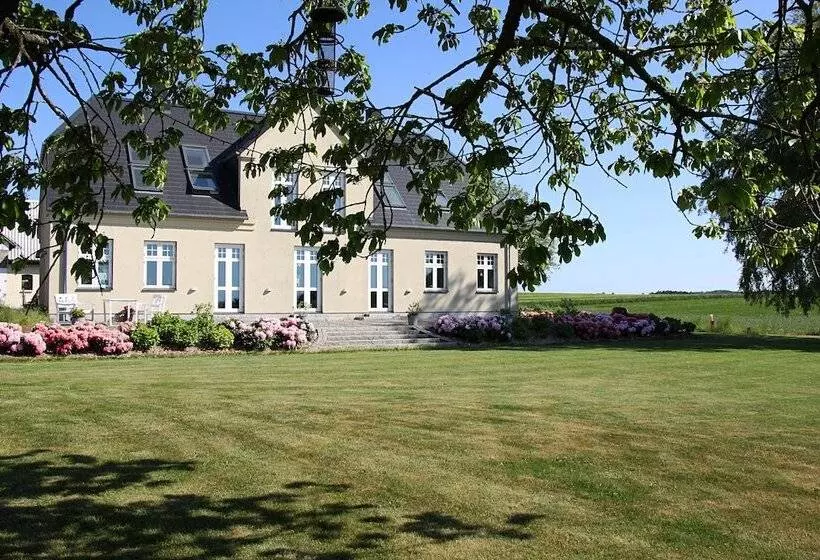 Basballegaard Bed & Breakfast