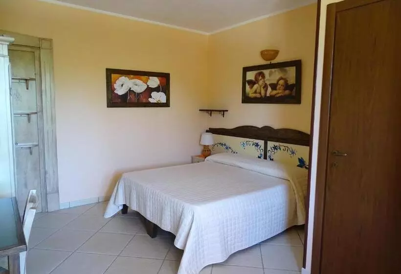 ベッドアンドブレックファースト Sole Del Mediterraneo