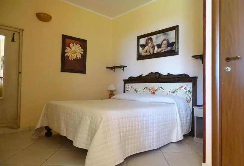 ベッドアンドブレックファースト Sole Del Mediterraneo