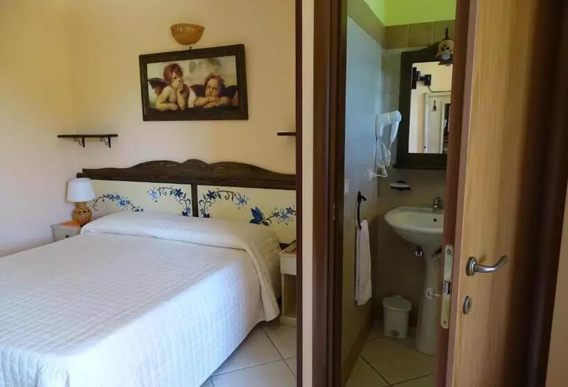 ベッドアンドブレックファースト Sole Del Mediterraneo