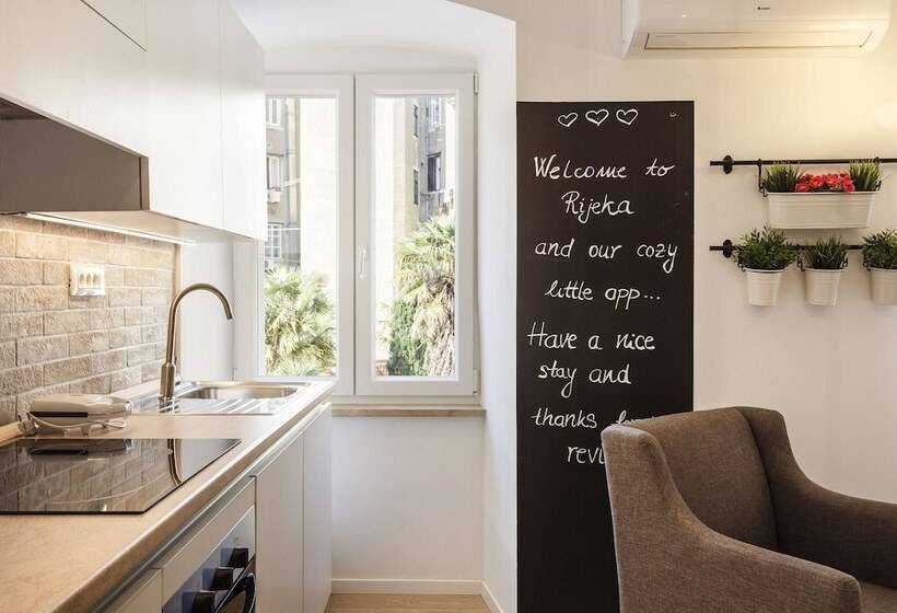 Central Rijeka Apartments Ciottina 24