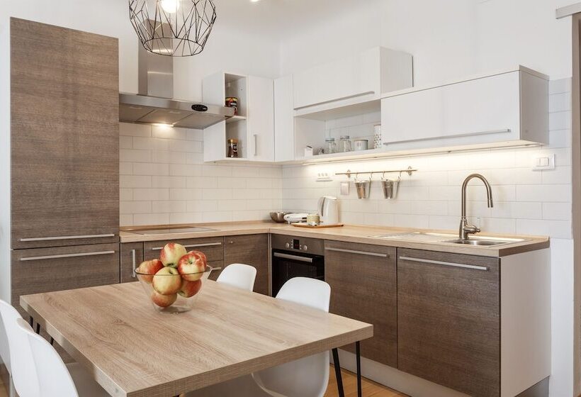 Central Rijeka Apartments Ciottina 24