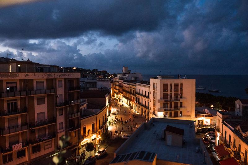 Отель Milazzo Inn Aimori