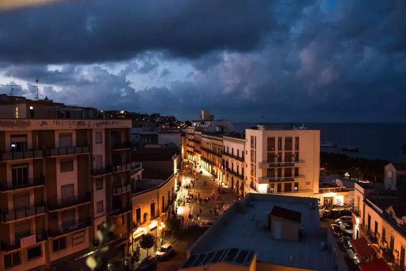 Hotelli Milazzo Inn Aimori