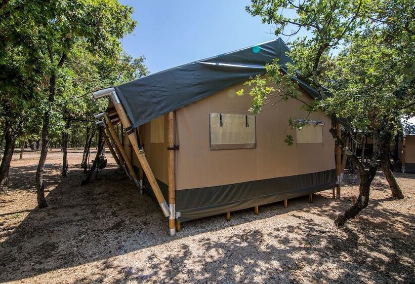 ホテル Glampatcamp