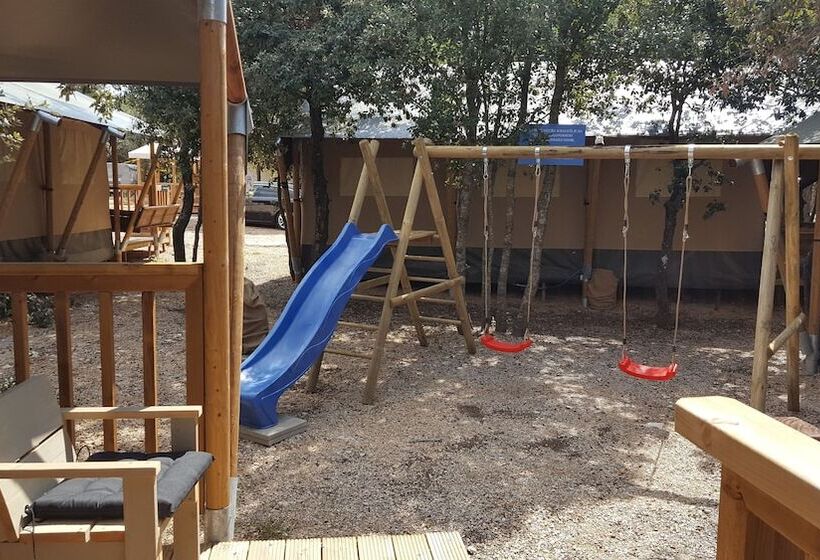 ホテル Glampatcamp