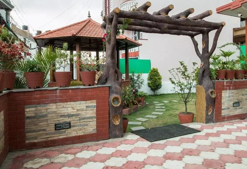 هتل Himalaya Hub