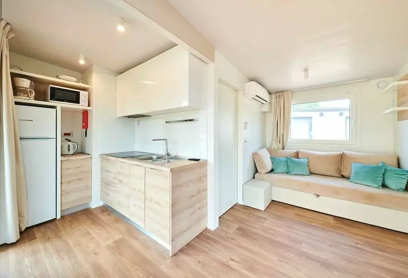 ホテル Easyatent Camping Stella Maris