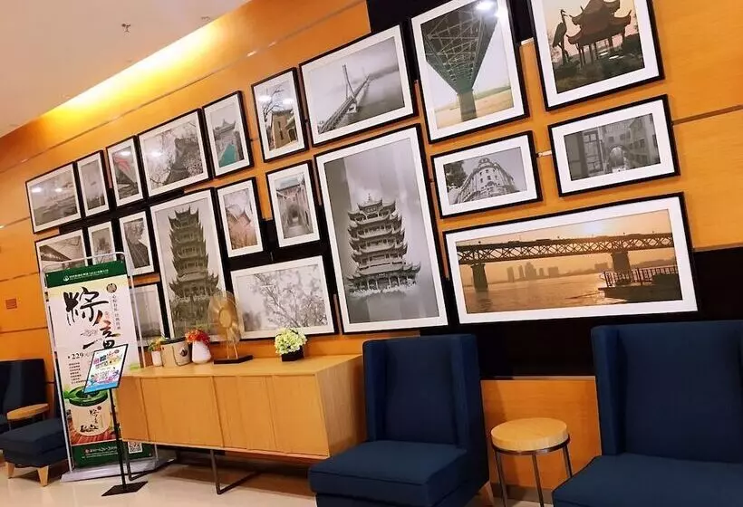 ホテル New Beacon Airport International