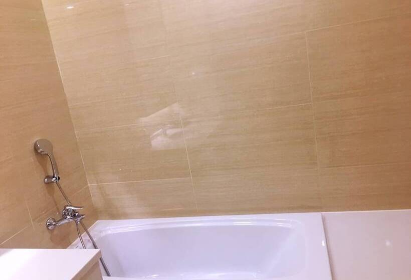 Hotel New Beacon Airport International