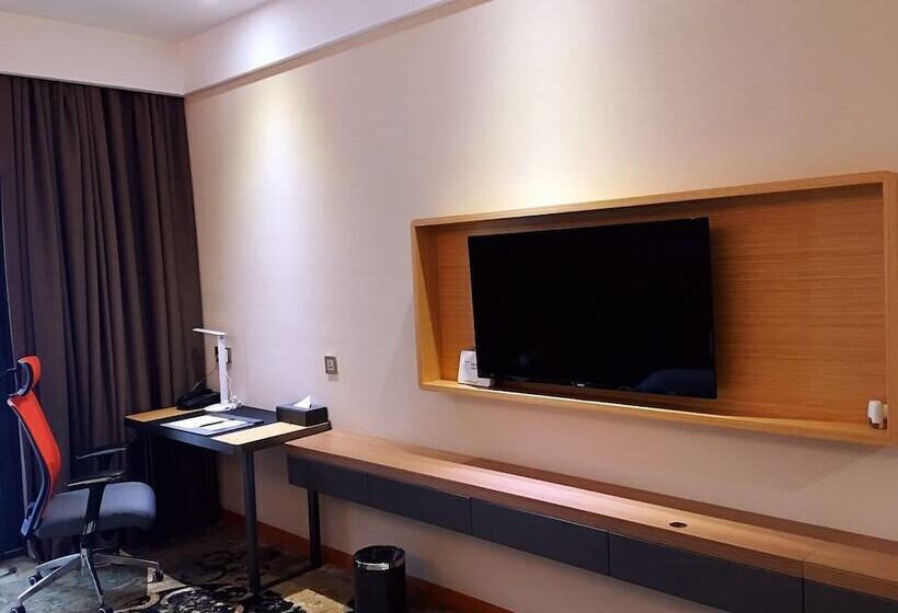 Hotel New Beacon Airport International