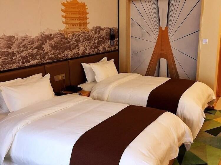 Hotel New Beacon Airport International