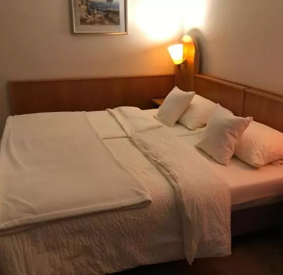 Hotelli Ristorante  Dall  Italiano Rocco