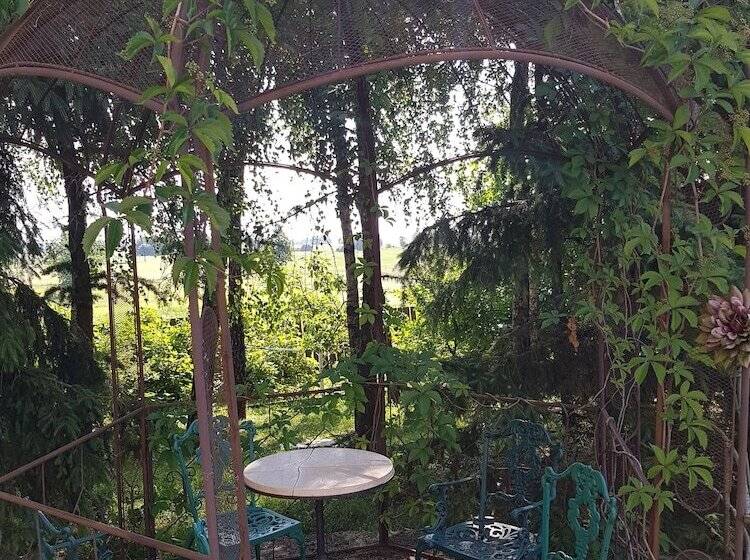 بنسيون Dworek Mazurski Lizer