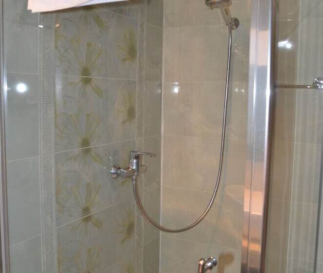 بنسيون Dworek Mazurski Lizer