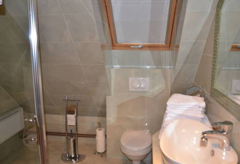 بنسيون Dworek Mazurski Lizer