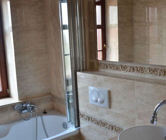 بنسيون Dworek Mazurski Lizer