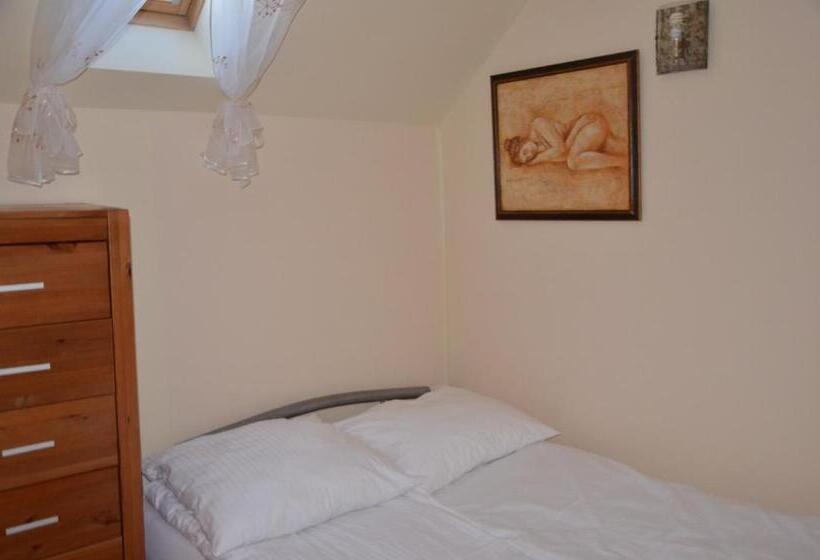 بنسيون Dworek Mazurski Lizer