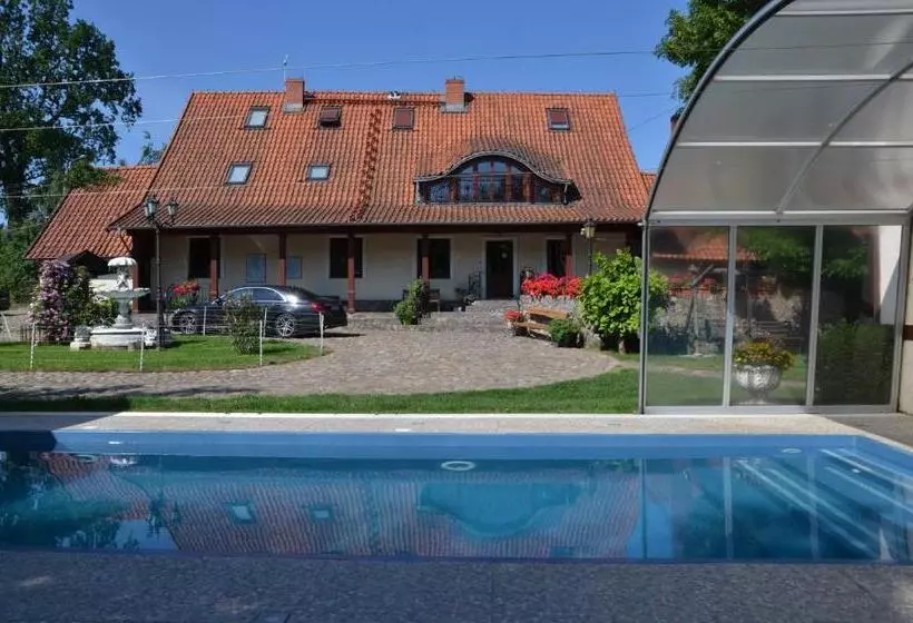 Majatalo Dworek Mazurski Lizer