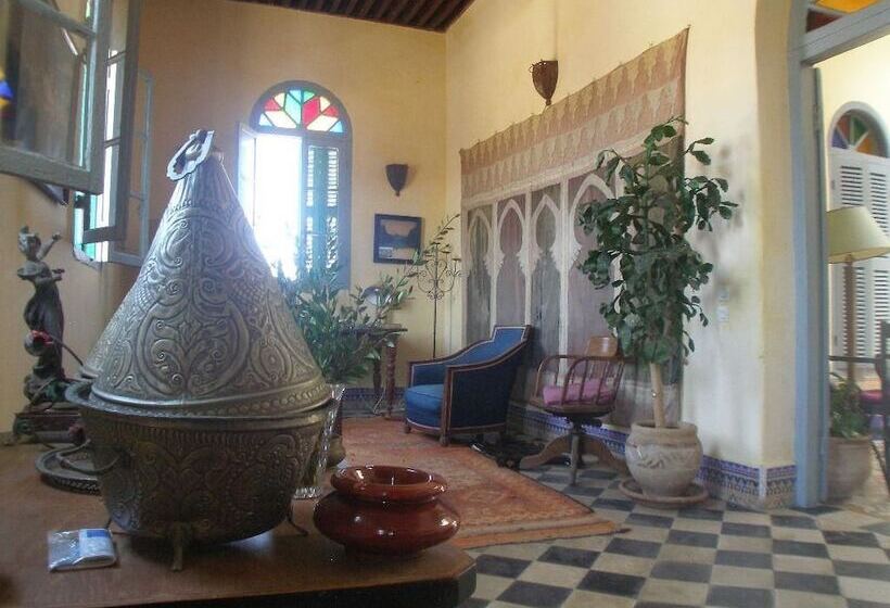 پانسیون La Maison Haute Larache Morocco